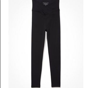 AE lightweight everything crossover leggings